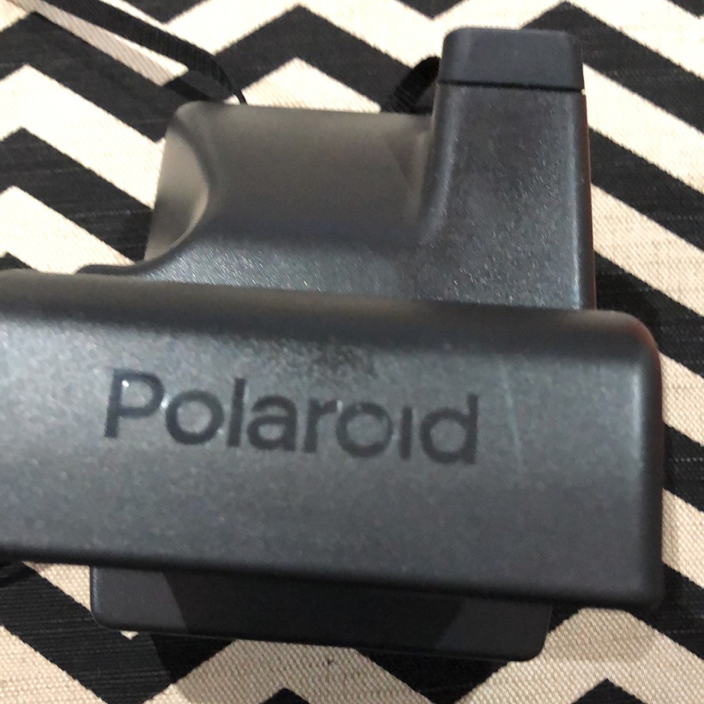 Polaroid OneStep closeup - Picture 2 of 10